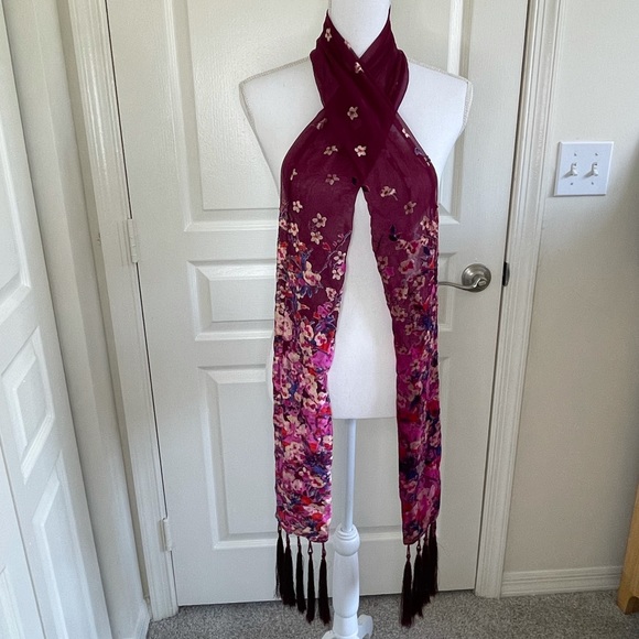 Collection Eighteen velour and sheer floral scarf - Picture 6 of 8